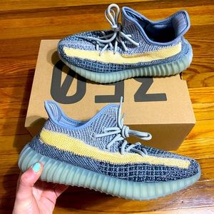 Yeezy Ash Blue size 7